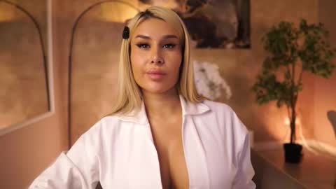 Eva online show from March 9, 2026, 9:30 pm