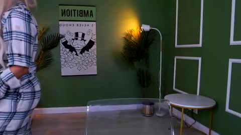 Eva online show from April 20, 2026, 9:56 am