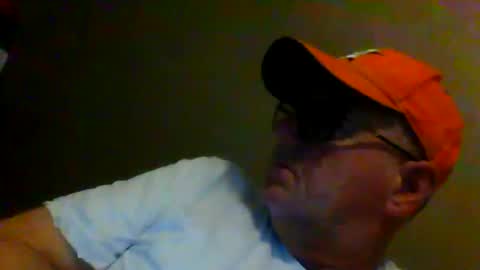 eve1luvsray online show from March 4, 2026, 10:05 pm