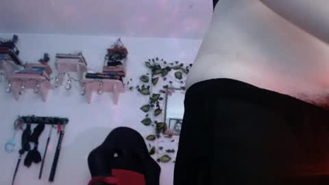 Eve Blue  friends. IG eve blue77 TW EveBlue 1 OF eveblue7 online show from March 11, 2025, 5:05 am