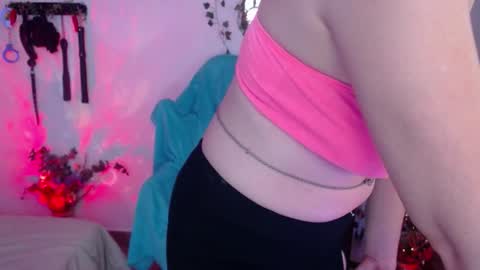 Eve Blue  friends. IG eve blue77 TW EveBlue 1 OF eveblue7 online show from October 5, 2025, 2:32 am