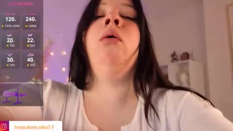 Snapshot of eve_pump chatting on January 12, 2026, 10:09 am eve_pump online show from January 12, 2026, 10:09 am