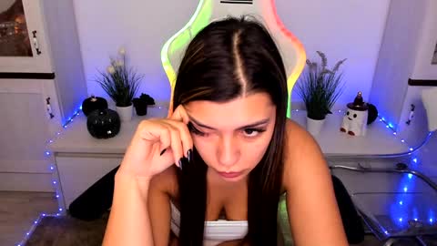 eveeevian online show from December 13, 2024, 8:41 am