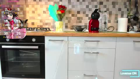 eveeevian online show from October 15, 2025, 8:03 am