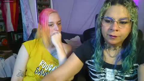 Snapshot of evelan123 chatting on June 4, 2026, 7:42 pm Chulal online show from June 4, 2026, 7:42 pm