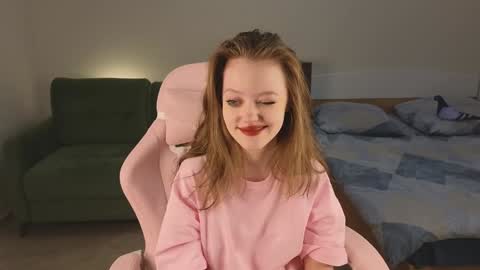 Eveleen online show from February 2, 2025, 6:42 pm