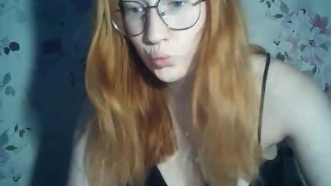 Snapshot of eveliina_shy chatting on June 3, 2026, 2:55 pm Evelina online show from June 3, 2026, 2:55 pm