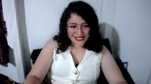 Snapshot of evelin97 chatting on July 8, 2026, 12:37 am evelin97 online show from July 8, 2026, 12:37 am