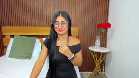 BELLA online show from December 27, 2024, 3:26 pm