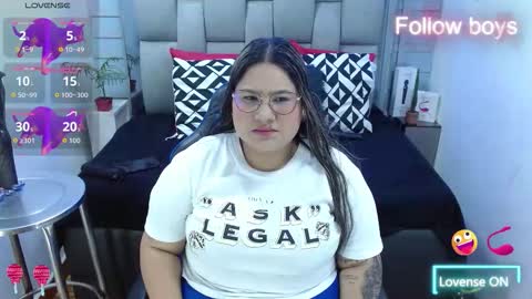 evelin zaens online show from December 17, 2025, 4:07 am