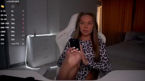 Evelina online show from April 12, 2026, 2:11 pm