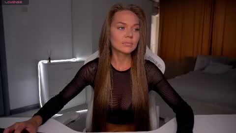 Evelina online show from June 10, 2026, 8:46 am