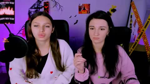 evelina online show from November 2, 2025, 6:49 am