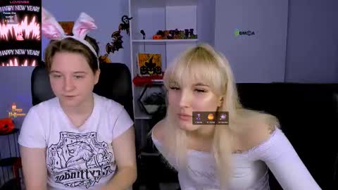 evelina online show from November 4, 2025, 8:13 am