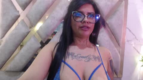 Snapshot of evelingjoyy chatting on April 23, 2026, 7:38 pm evelingjoyy online show from April 23, 2026, 7:38 pm
