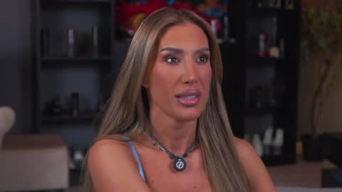 Evelyn online show from April 21, 2026, 6:12 pm