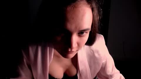 Evelyn online show from October 4, 2025, 1:03 am