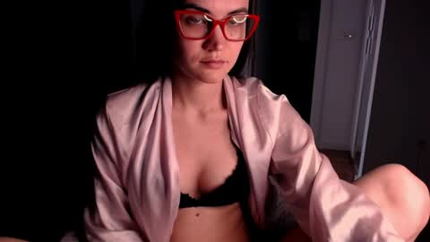 Snapshot of evelyn_gg chatting on April 17, 2026, 9:34 am Evelyn online show from April 17, 2026, 9:34 am