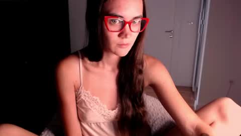 Evelyn online show from July 22, 2026, 10:07 am
