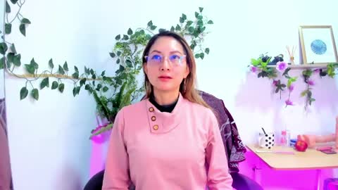 evelyn_miller___ online show from April 20, 2026, 7:48 pm