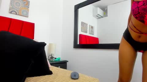 evelyn_morgan1 online show from February 8, 2025, 11:55 pm