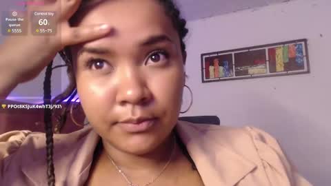 Evelyn Sandoval online show from January 16, 2025, 8:33 am