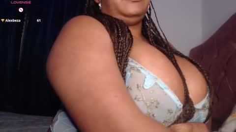 Evelyn Sandoval online show from February 20, 2025, 8:17 am