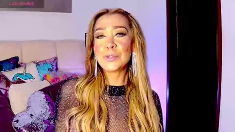 EvelynaGrey online show from November 12, 2025, 12:33 am