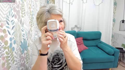 Evelyn online show from December 25, 2024, 9:13 am