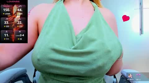 evelyne_rose online show from March 4, 2025, 9:18 am