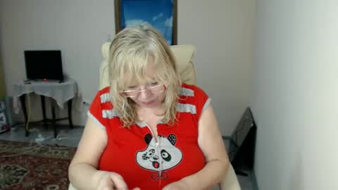 BarbaraBlondy online show from February 14, 2025, 7:33 pm