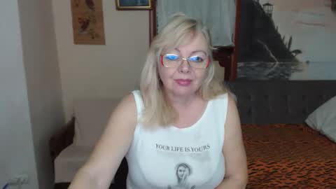 BarbaraBlondy online show from November 29, 2025, 10:13 pm