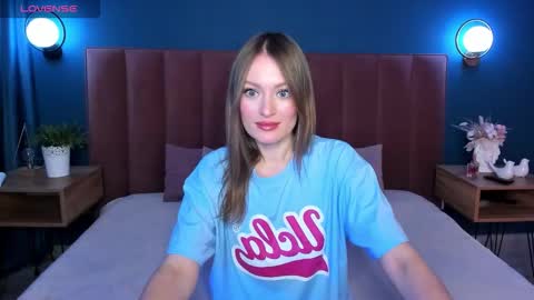 Evelyn online show from November 23, 2025, 1:38 am