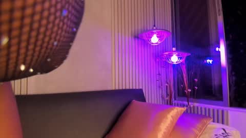 EvelynZoee online show from September 10, 2025, 4:01 am