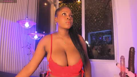 EvelynZoee online show from October 10, 2025, 3:27 am