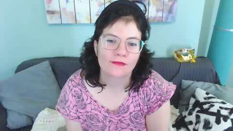 Everly online show from January 15, 2025, 9:56 am