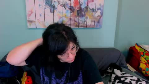 Everly online show from April 4, 2026, 12:09 am