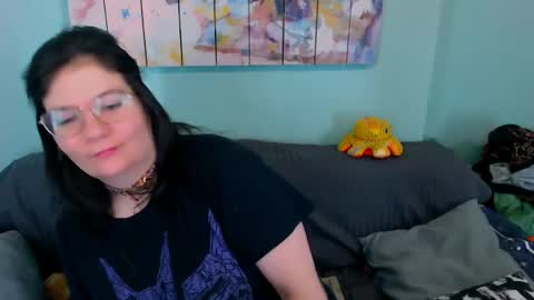 Snapshot of everly_rays chatting on May 6, 2026, 3:13 am Everly online show from May 6, 2026, 3:13 am