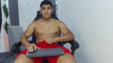 luis online show from September 24, 2025, 5:49 pm