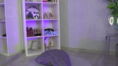 evewilder online show from February 10, 2026, 5:55 am