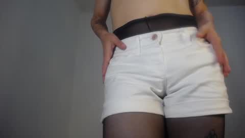 Evi online show from February 28, 2025, 5:15 pm