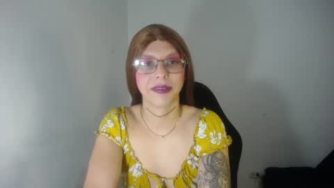 Snapshot of evi_kitty chatting on August 5, 2026, 6:33 pm Evi online show from August 5, 2026, 6:33 pm