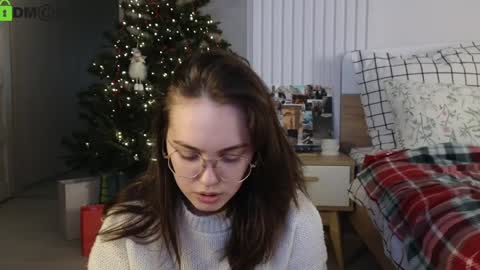 evi_woow online show from January 7, 2025, 9:46 pm