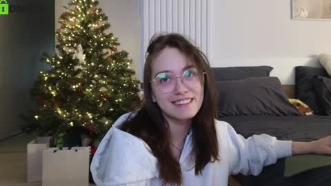 evi_woow online show from January 16, 2025, 8:46 pm