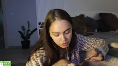 evi_woow online show from September 21, 2025, 10:00 pm