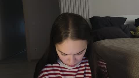 evi_woow online show from March 18, 2026, 10:35 pm