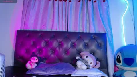 Snapshot of evie_cloud chatting on July 16, 2026, 3:01 am Evie Cloud online show from July 16, 2026, 3:01 am
