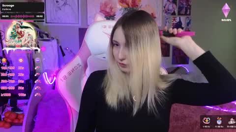 Evie online show from December 20, 2024, 8:23 pm