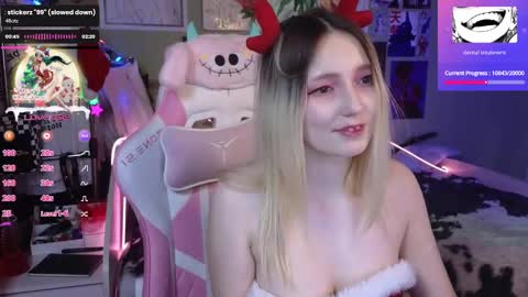 Evie online show from January 1, 2025, 12:53 am