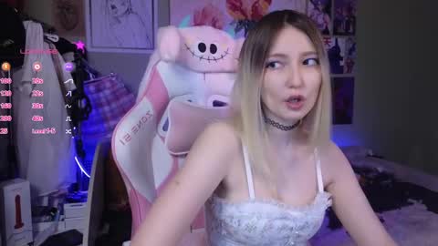 Evie online show from January 14, 2025, 10:44 pm